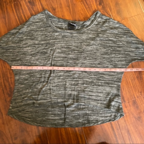 Wet Seal lightweight sweater ⭐️ - Picture 6 of 9